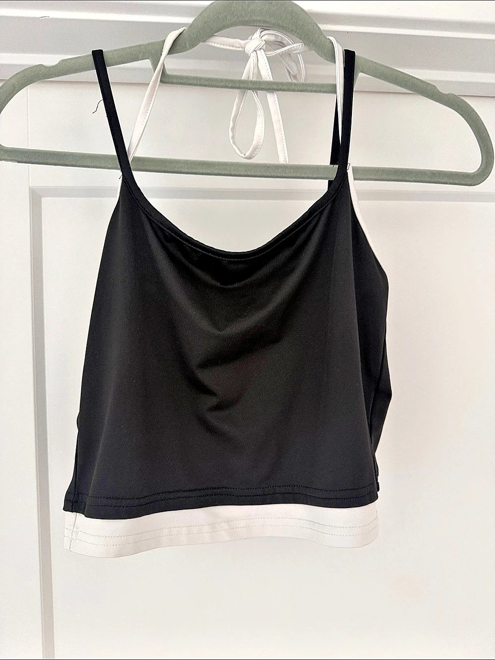 Cropped Halter Tank Top Black & White